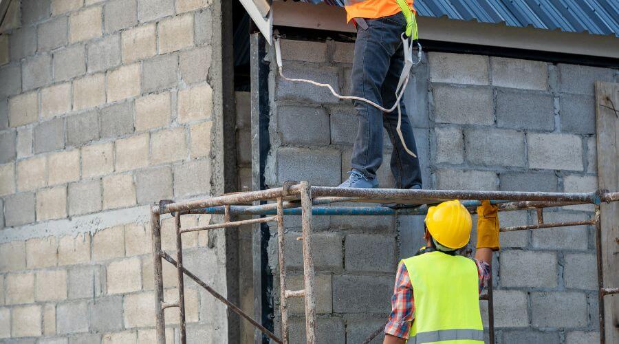 Professional residential roofers in Marengo, IA